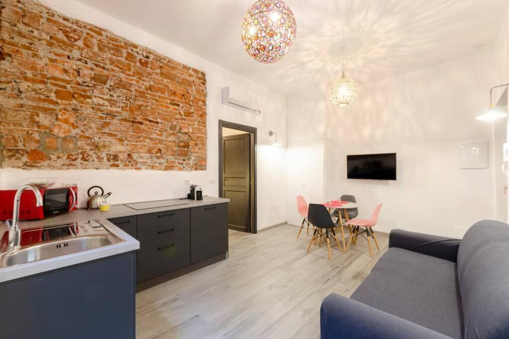 Castelli's Campo 13 Apartment *